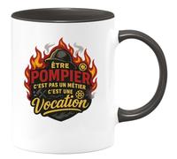 quotedazur - Mug être pompier c'est pas un métier c'est une vocation - Tasse Cadeau Pompier Femme - Noir/Céramique