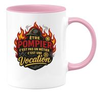 quotedazur - Mug être pompier c'est pas un métier c'est une vocation - Tasse Cadeau Pompier Femme - Rose/Céramique
