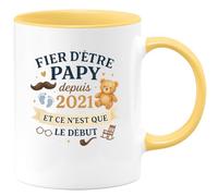 quotedazur - Mug Fier d'être Papy depuis année, et ce n'est que le début - Tasse Cadeau Papy Homme - Jaune/Céramique