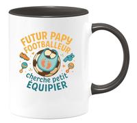 quotedazur - Mug Futur papy footballeur cherche petit équipier - Tasse Cadeau Annonce Grossesse Naissance Papy Homme - Noir/Céramique