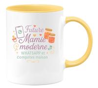 quotedazur - Mug Future Mamie moderne - WhatsApp et compotes maison - Tasse Cadeau Annonce Grossesse Naissance Mamie Femme - Jaune/Céramique
