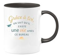 quotedazur - Mug Grâce à toi, on sait qu'il existe une vie après ce bureau - Tasse Cadeau Départ collègue - Noir/Céramique