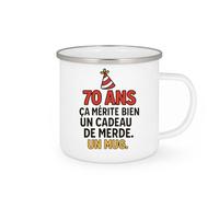 quotedazur - Mug Humour 70 Ans, Ça Mérite Bien Un Cadeau De Merde. Idée Drôle Pour Homme Avec Tasse Originale