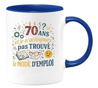 quotedazur - Mug Humour 70 ans et je n'ai toujours pas trouvé le mode d'emploi - Cadeau 70 ans Femme