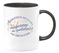 quotedazur - Mug Humour Animatrice par vocation, magicienne du quotidien par obligation - Cadeau Animatrice Femme