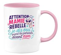quotedazur - Mug Humour Attention mamie rebelle : je dis oui quand les parents disent non - Cadeau Mamie Femme
