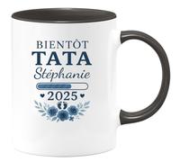 quotedazur - Mug Humour Bientôt Tata Stéphanie En 2025, Un Cadeau Unique À Offrir Original Pour Tasse Personnalisée Future