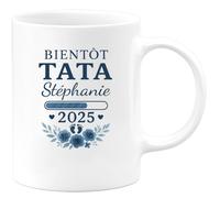 quotedazur - Mug Humour Bientôt Tata Stéphanie En 2025, Un Cadeau Unique À Offrir Original Pour Tasse Personnalisée Future