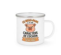 quotedazur - Mug Humour Ce Beau-papa Il A Un Caractère De Cochon Mais C'est Pour Ça Qu'on L'adore - Idée Cadeau Originale Avec Tasse Humoristique Et Sympa