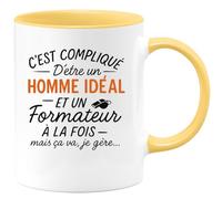 quotedazur - Mug Humour C'est Compliqué D'être Un Homme Idéal Et Formateur À La Fois, Mais Ça Va, Je Gère. Cadeau Unique Tasse Originale Pour