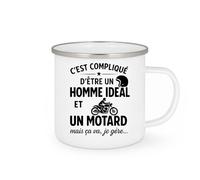 quotedazur - Mug Humour C'est Compliqué D'être Un Homme Idéal Et Motard, Mais Je Gère Tout Avec Fierté. Idée Cadeau Originale Tasse Pour Passionné