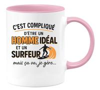 quotedazur - Mug Humour C'est Compliqué D'être Un Homme Idéal Et Surfeur À La Fois, Mais Je Gère Idée Cadeau Originale Tasse Humoristique Pour Surfer