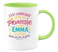 quotedazur - Mug Humour C'est Compliqué D'être Une Princesse Et Emma, Mais Je Gère Avec Sourire Fierté. Idée Cadeau Tasse Originale Pour Les Femmes Uniques
