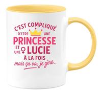 quotedazur - Mug Humour C'est Compliqué D'être Une Princesse Et Lucie À La Fois, Mais Ça Va, Je Gère Idée Cadeau Originale Tasse Pour Femme Unique Drôle