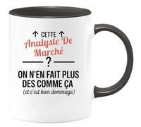 quotedazur - Mug Humour Cette Analyste de marché ? On n'en fait plus des comme ça (et c'est bien dommage) - Cadeau Analyste de marché Femme