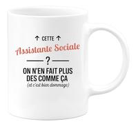 quotedazur - Mug Humour Cette Assistante sociale ? On n'en fait plus des comme ça (et c'est bien dommage) - Cadeau Assistante sociale Femme