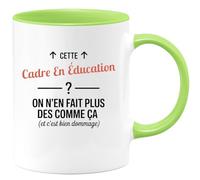 quotedazur - Mug Humour Cette Cadre en éducation ? On n'en fait plus des comme ça (et c'est bien dommage) - Cadeau Cadre en éducation Femme