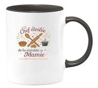 quotedazur - Mug Humour Chef étoilée de la cuisine de Mamie : spécialité bonheur en sauce - Cadeau Mamie Femme