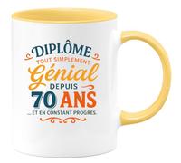 quotedazur - Mug Humour Diplôme Exceptionnel Depuis 70 Ans, Un Cadeau Tasse Unique En Constant Progrès. Original Idéale Pour Hommes Diplômés