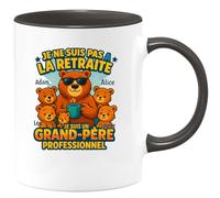 quotedazur - Mug Humour Je Ne Suis Pas À La Retraite Grand-Père Professionnel Adam Léo Léa Alice Louise Cadeau Parfait Tasse Personnalisé Prénom Famille