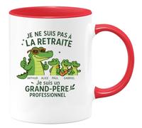 quotedazur - Mug Humour Je Ne Suis Pas À La Retraite, Grand-père Professionnel Fier D'arthur, Alice, Paul, Gabriel Idée Cadeau Tasse Personnalisée Pour Et