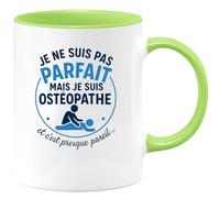 quotedazur - Mug Humour Je Ne Suis Pas Parfait, Mais Ostéopathe, C'est Presque Pareil. - Cadeau Unique Pour Ostéopathe - Tasse Originale Et Drôle