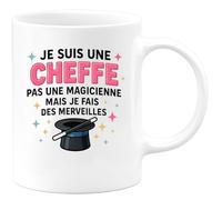 quotedazur - Mug Humour Je Suis Une Cheffe, Pas Magicienne, Mais Fais Des Merveilles Cadeau Parfait Pour Femme, Tasse Originale Et Inspirante