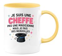 quotedazur - Mug Humour Je Suis Une Cheffe, Pas Magicienne, Mais Fais Des Merveilles Cadeau Parfait Pour Femme, Tasse Originale Et Inspirante