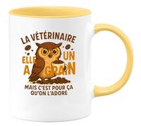 quotedazur - Mug Humour La Vétérinaire A Un Grain, C’est Pour Ça Qu’on L’adore, Cadeau Idée Originale Tasse Amoureux Des Vétérinaires