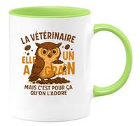 quotedazur - Mug Humour La Vétérinaire A Un Grain, C’est Pour Ça Qu’on L’adore, Cadeau Idée Originale Tasse Amoureux Des Vétérinaires