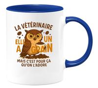 quotedazur - Mug Humour La Vétérinaire A Un Grain, C’est Pour Ça Qu’on L’adore, Mug Cadeau - Idée Cadeau Originale Tasse Pour Amoureux Des Vétérinaires