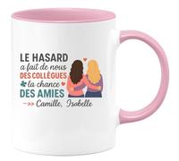 quotedazur - Mug Humour Le Hasard A Fait De Nous Des Collègues, La Chance D'avoir Amies Camille, Isabelle Cadeau Unique Pour Amie Tasse Élégante Et Originale À Offrir