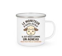 quotedazur - Mug Humour Le Moniteur D'auto-École Il Est Doux Comme Un Agneau Mais Faut Pas Chercher Idée Cadeau Tasse Humoristique Pour Auto-École