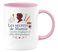 quotedazur - Mug Humour Les secrets de Mamie : recettes magiques et câlins thérapeutiques - Cadeau Mamie Femme