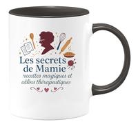 quotedazur - Mug Humour Les secrets de Mamie : recettes magiques et câlins thérapeutiques - Cadeau Mamie Femme