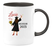 quotedazur - Mug Humour Lucie Diplômée Bachelor 2025 - Cadeau Unique Pour Réussir Avec Style - Cadeau Original Pour Diplômée Avec Tasse Personnalisée Élégante Et Pratique