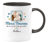 quotedazur - Mug Humour Merci Nounou Pour Avoir Fait Grandir Arthur, Un Cadeau Plein D'émotion Idéal Tasse Personnalisée Souvenir Enfant Unique