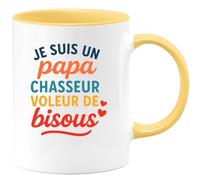 quotedazur - Mug Humour Papa Chasseur Voleur De Bisous Cadeau Drôle Et Personnalisé Idée Originale Pour Tasse Humoristique À Offrir