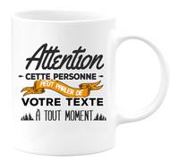 quotedazur - Mug Humour Personnalisé Attention Cette Personne Peut Parler De - Blanc/Céramique