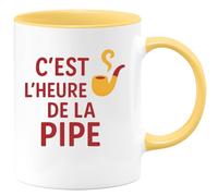 quotedazur - Mug Humour Personnalisé C'est L'heure De La Pipe - Jaune/Céramique