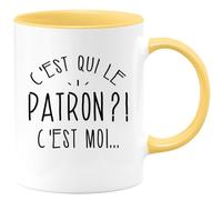 quotedazur - Mug Humour Personnalisé C'est Qui Le Patron - Jaune/Céramique
