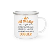 quotedazur - Mug Humour Personnalisé Une Magalie Aussi Géniale C'est Difficile À Trouver Très Difficile À Quitter Carrément Impossible À Oublier - Blanc/Emaillé