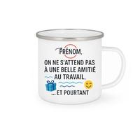 quotedazur - Mug Humour Prénom, On Ne S'attend Pas À Une Belle Amitié Au Travail, Et Pourtant ... - Un Cadeau Tasse Amitié Parfaite Pour Vos Collègues