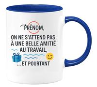 quotedazur - Mug Humour Prénom, On Ne S'attend Pas À Une Belle Amitié Au Travail, Et Pourtant ... - Un Cadeau Tasse Amitié Parfaite Pour Vos Collègues