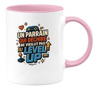 quotedazur - Mug Humour Un parrain qui déchire ne vieillit pas, il level up - Cadeau Parrain Homme