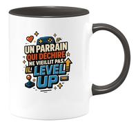 quotedazur - Mug Humour Un parrain qui déchire ne vieillit pas, il level up - Cadeau Parrain Homme