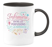 quotedazur - Mug Infirmière : entre les perfusions et la paperasse, je gère - Tasse Cadeau Infirmière Femme - Noir/Céramique