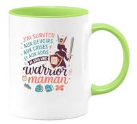 quotedazur - Mug J'ai survécu aux devoirs, aux crises et aux ados : je suis une warrior maman - Tasse Cadeau Maman Femme - Vert/Céramique
