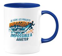 quotedazur - Mug Je gère les projets impossibles car je suis un collègue impossible à arrêter - Tasse Cadeau Collègue Homme - Bleu/Céramique