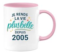 quotedazur - Mug Je rends la vie plus belle depuis 2005 - Tasse Cadeau 20 ans Femme - Rose/Céramique